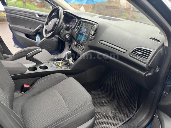 Sahibinden Renault Megane 1.3 TCe Joy 2021 Model