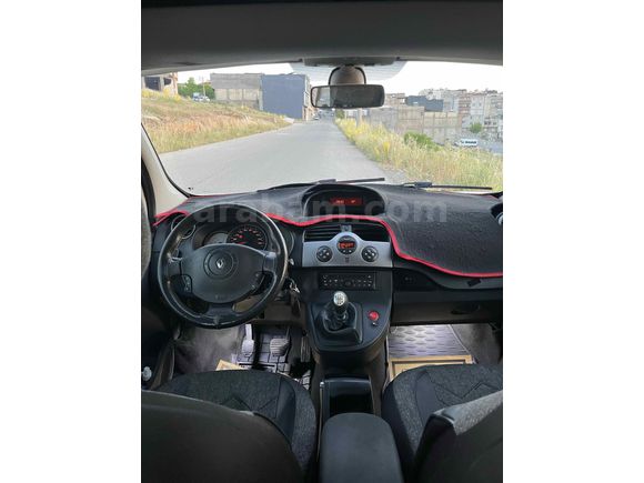 Sahibinden Renault Kangoo Multix 1.5 dCi Privilege 2012 Model 