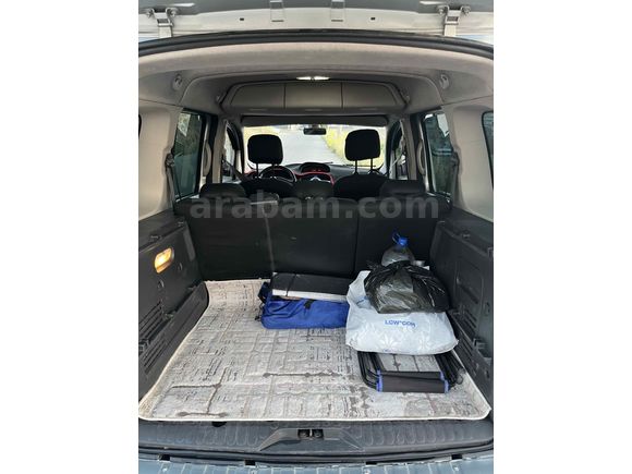 Sahibinden Renault Kangoo Multix 1.5 dCi Privilege 2012 Model 