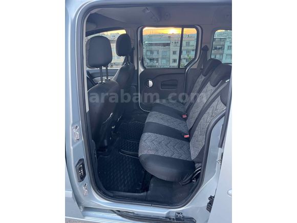 Sahibinden Renault Kangoo Multix 1.5 dCi Privilege 2012 Model 
