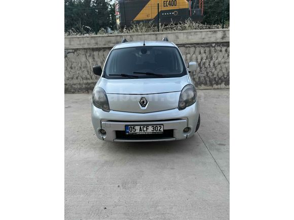 Sahibinden Renault Kangoo Multix 1.5 dCi Privilege 2012 Model 