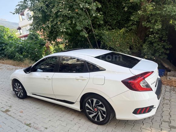 Sahibinden Honda Civic 1.6i VTEC Eco Elegance 2016 Model 