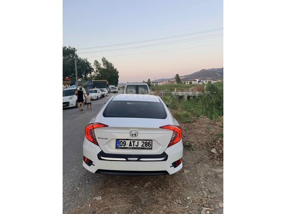 Sahibinden Honda Civic 1.6i VTEC Eco Elegance 2016 Model 