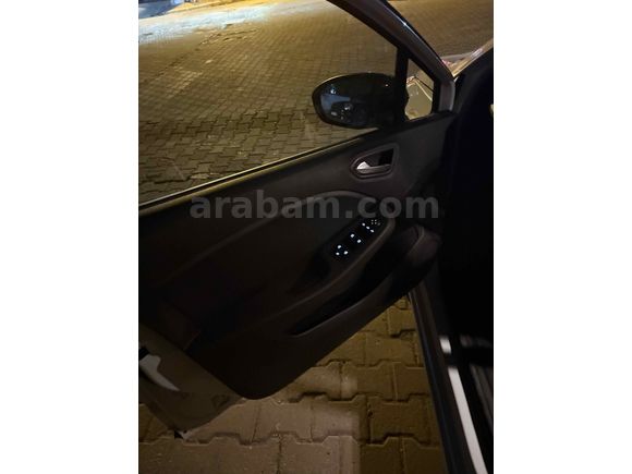 Sahibinden Renault Clio Evolution 2024 Model