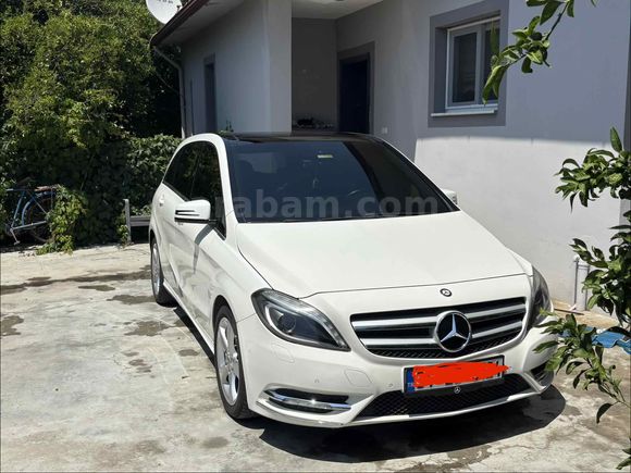 Sahibinden Mercedes - Benz B 180 BlueEFFICIENCY Sport 2013 Model 