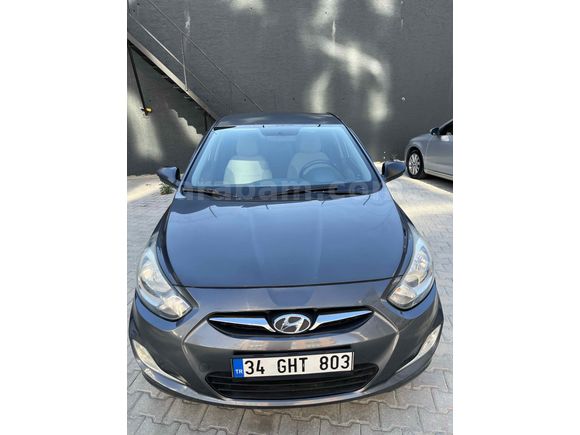 Sahibinden Hyundai Accent Blue 1.4 CVVT Mode 2011 Model 