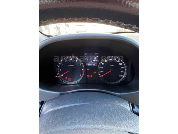 Sahibinden Hyundai Accent Blue 1.4 CVVT Mode 2011 Model 