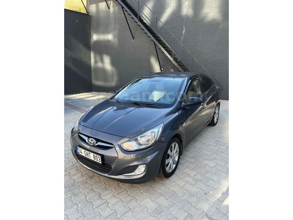 Sahibinden Hyundai Accent Blue 1.4 CVVT Mode 2011 Model 