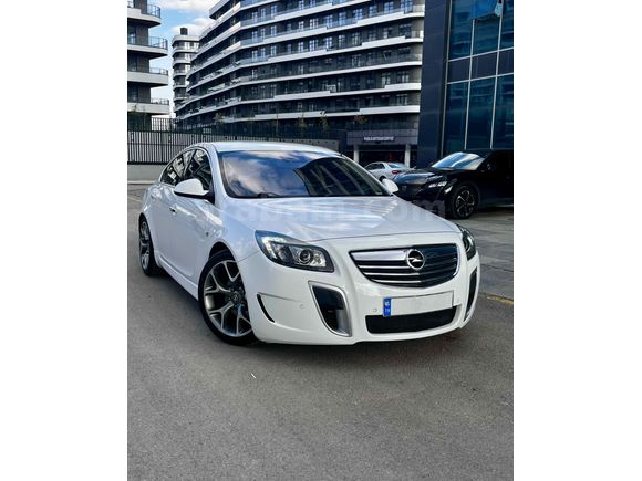 Hatasız boyasız değişensiz Insignia 1.6  Turbo