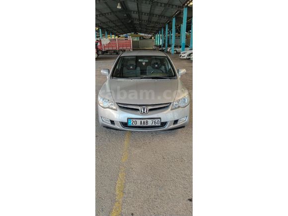 Honda Civic değişensiz otomatik