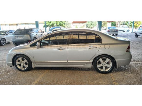 Honda Civic değişensiz otomatik