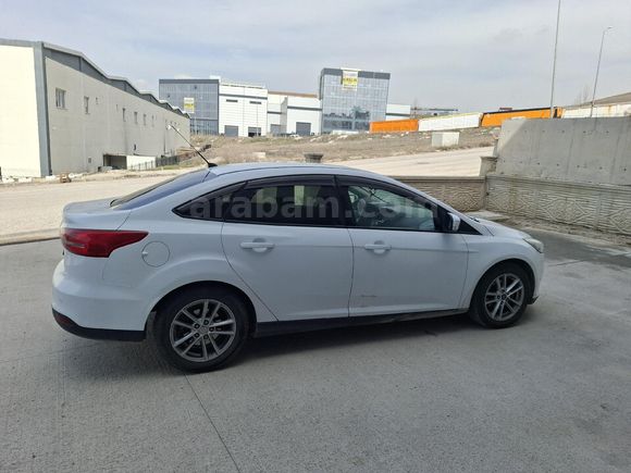 Sahibinden Ford Focus 1.6 TDCi Trend X 2015 Model