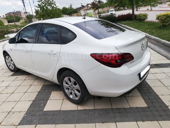 Sahibinden Opel Astra 1.4 T Edition Plus 2019 Model  Beyaz