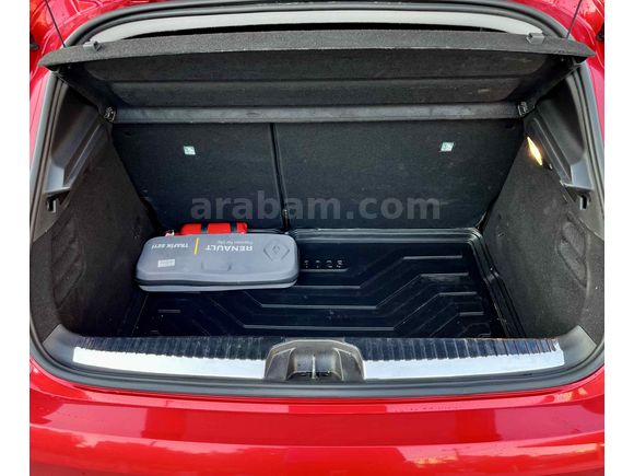 Galeriden Renault Clio 1.0 TCe Touch 2023 Model Aydın
