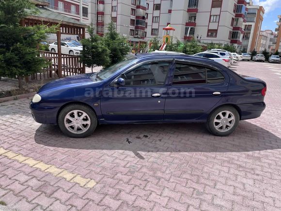 Sahibinden Renault Megane 1.6 Alize 2003 Model 