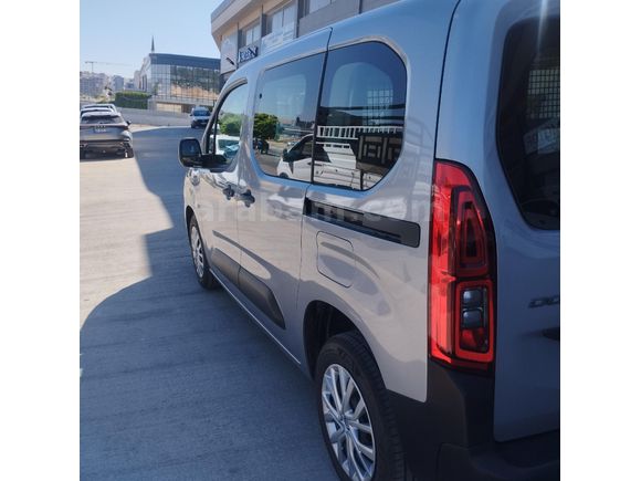 Sahibinden Fiat Doblo Combi 1.2 PureTech Easy 2025 Model