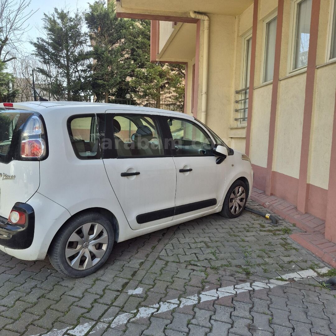 Sahibinden Citroen C3 Picasso 1.4 SX 2009 Model İstanbul 90.000 km Beyaz 1