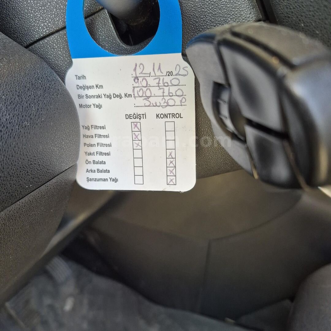 Sahibinden Citroen C3 Picasso 1.4 SX 2009 Model İstanbul 90.000 km Beyaz 5