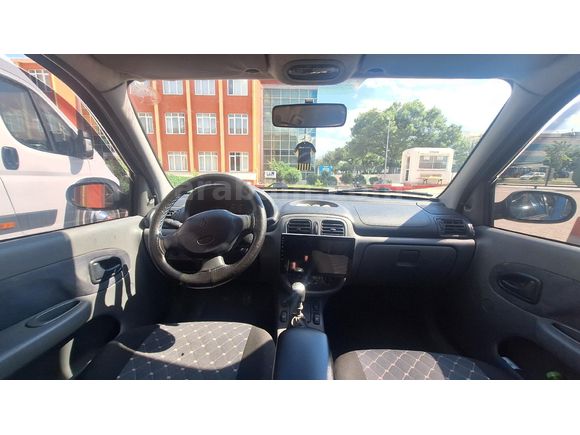 Sahibinden Renault Clio 1.4 2001 Model