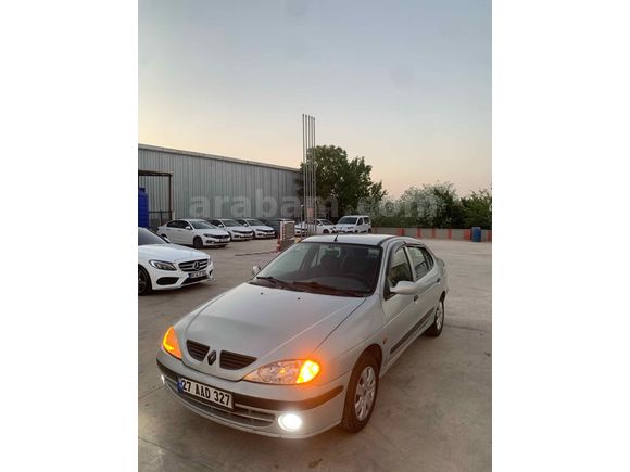 Sahibinden Renault Megane 1.4 Authentique 2003 Model 