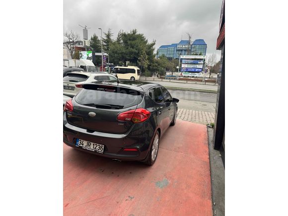 Sahibinden Kia Ceed 1.6 CRDi Concept Plus 2012 Model 
