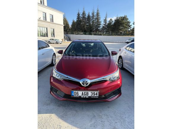 Sahibinden Toyota Auris 1.33 Life 2017 Model  servis bakımlı, kazasız-değişensiz