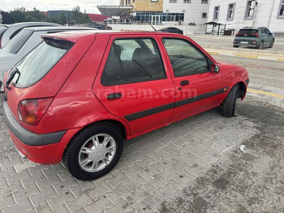 Sahibinden Ford Fiesta 1.4 Fun 2000 Model Çorum