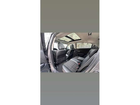 Sahibinden Honda HR-V 1.5 i-VTEC Executive 2017 Model
