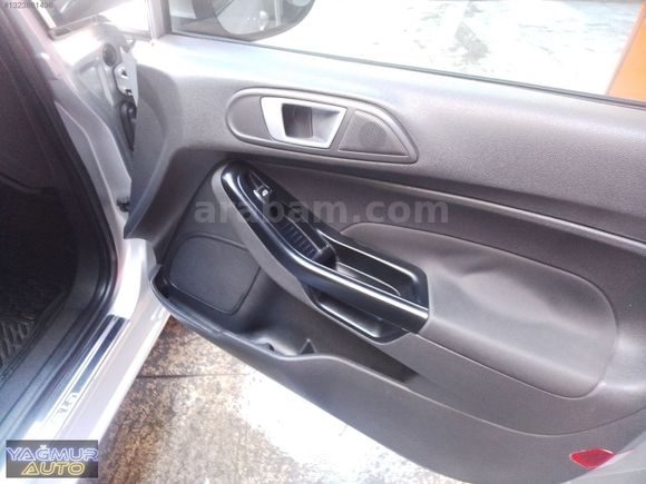 2013 FORD FIESTA   TREND 1.5 DİZEL