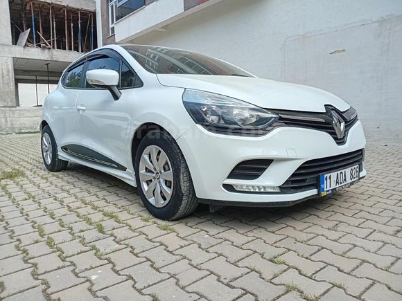 BOYASIZ.DEĞİŞENSİZ.CLİO.TURBO BENZİNLİ.107.000 KM.HB.
