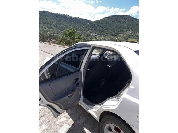 Sahibinden Hyundai Accent 1.3 Admire 2005 Model 