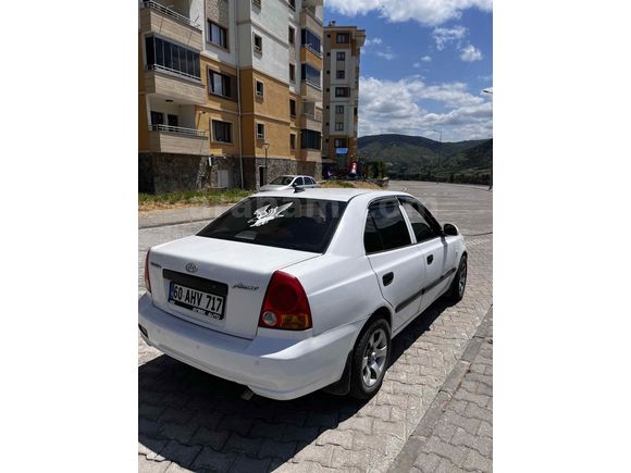 Sahibinden Hyundai Accent 1.3 Admire 2005 Model 