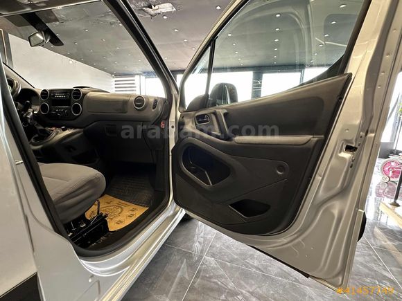 MC AUTO BANKIR DAN 2 Cİ SAHİBİNDEN ÇOK TEMİZ BERLİNGO