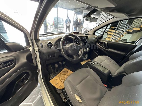 MC AUTO BANKIR DAN 2 Cİ SAHİBİNDEN ÇOK TEMİZ BERLİNGO