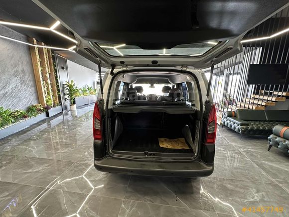 MC AUTO BANKIR DAN 2 Cİ SAHİBİNDEN ÇOK TEMİZ BERLİNGO
