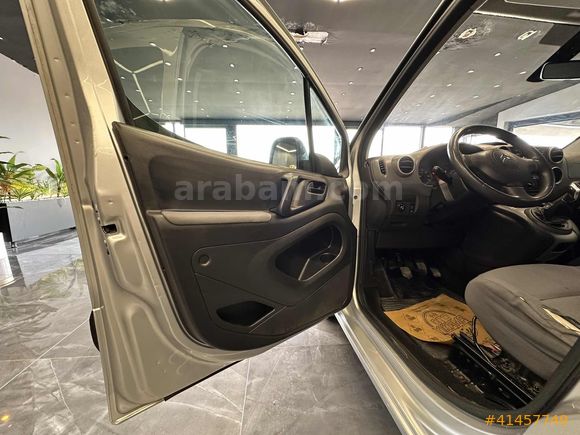 MC AUTO BANKIR DAN 2 Cİ SAHİBİNDEN ÇOK TEMİZ BERLİNGO
