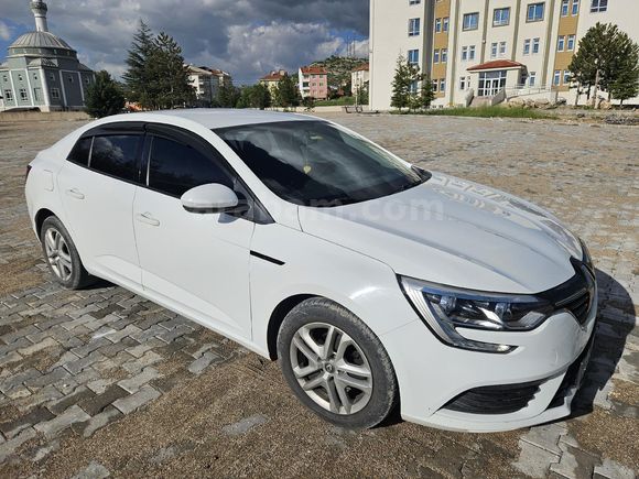 Sahibinden Renault Megane 1.6 Joy 2017 Model