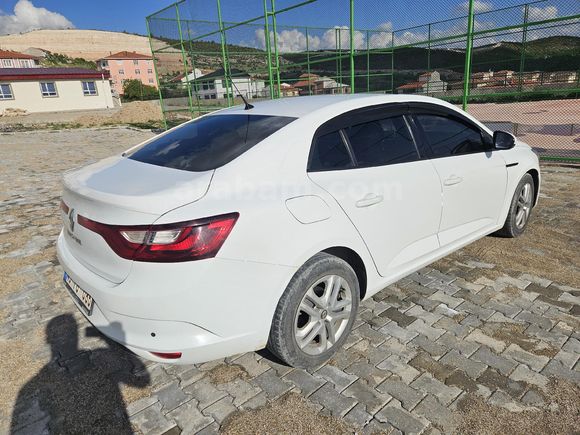 Sahibinden Renault Megane 1.6 Joy 2017 Model
