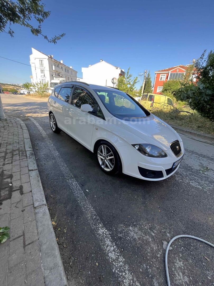Sahibinden Seat Altea 1.6 TDI I-Tech XL 2014 Model Kocaeli 127.000 km Beyaz 4