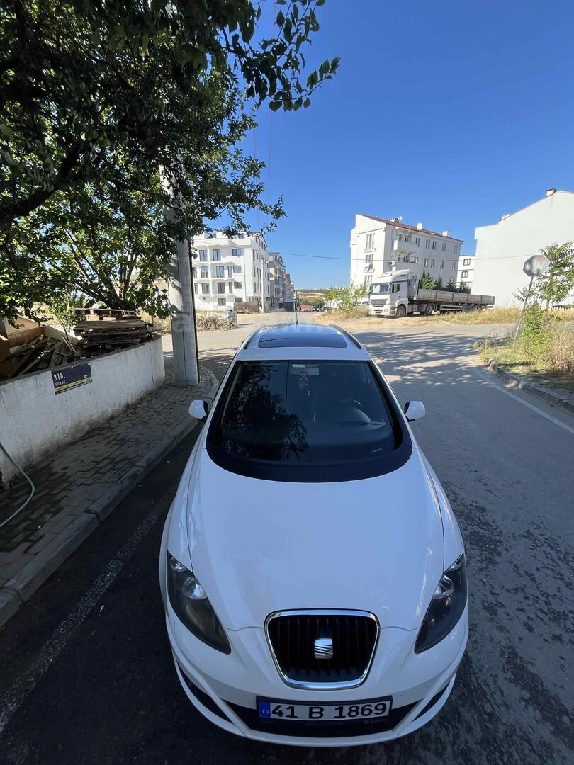 Sahibinden Seat Altea 1.6 TDI I-Tech XL 2014 Model Kocaeli 127.000 km Beyaz 3