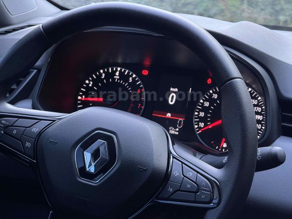 Alev Kırmızı Renault Clio 1.0 SCe Joy 2023 Model 