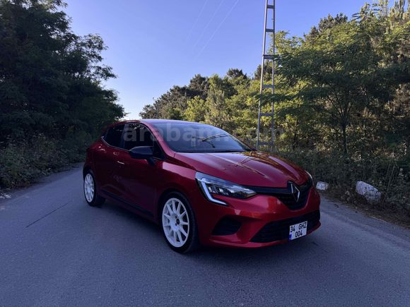 Alev Kırmızı Renault Clio 1.0 SCe Joy 2023 Model 