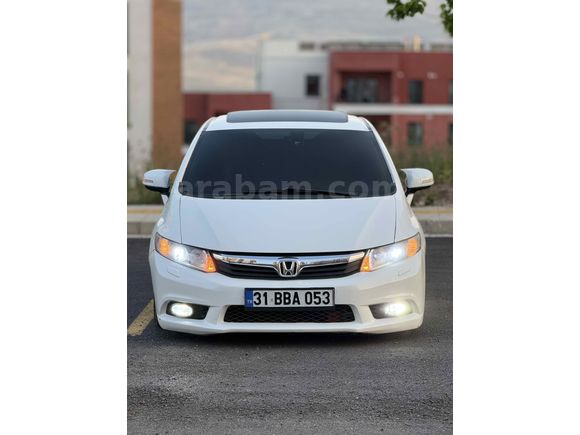 Sahibinden Honda Civic 1.6i VTEC Eco Elegance 2013 Model 