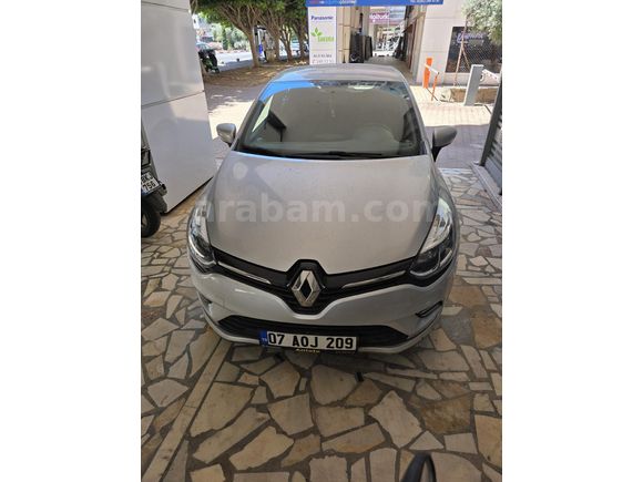 Sahibinden Renault Clio 0.9 TCe Sport Tourer Touch 2020 Model  25.000 km Gri (Gümüş)