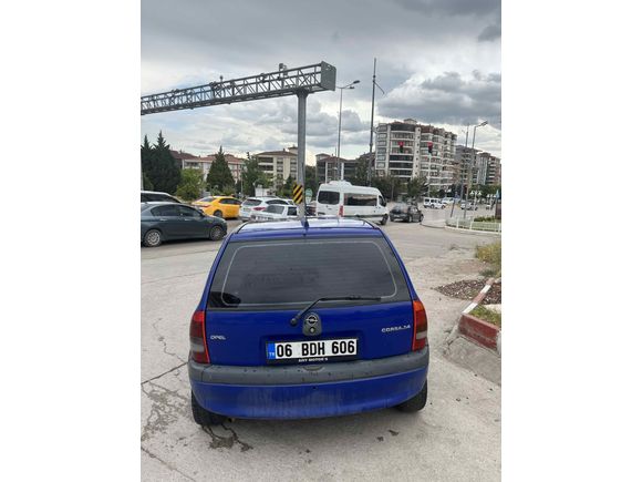 BAYAN KULLANICIDAN OTOMATİK 1.4 MOTOR 8VALF  TERTEMİZ BAKIMLI AÇIKLAMAYI  OKUYUN