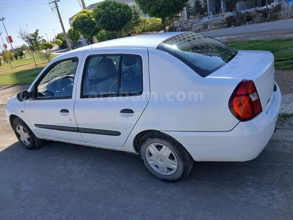 Sahibinden acil satılık Yakıt Cimrisi  Klimalı Renault Clio