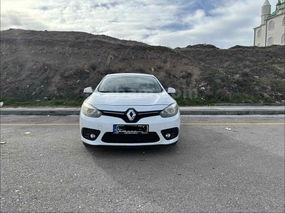 Sahibinden Renault Fluence 1.5 dCi Touch 2015 Model  188.000 km Beyaz