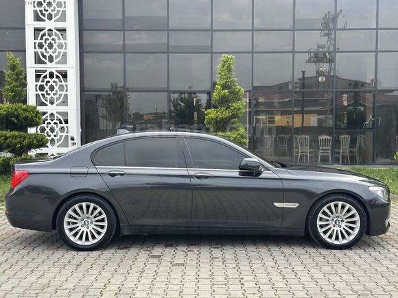KIZILKAYA AUTO // BMW 730D