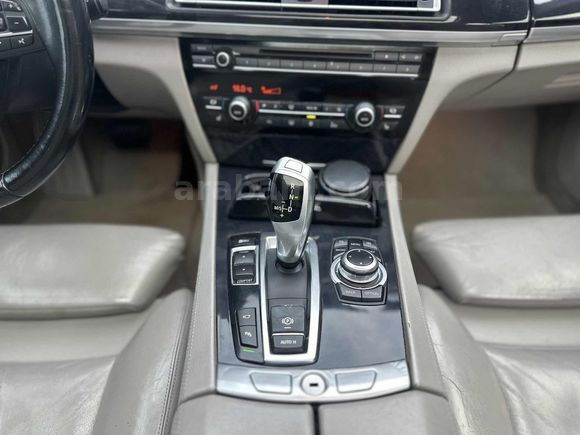 KIZILKAYA AUTO // BMW 730D