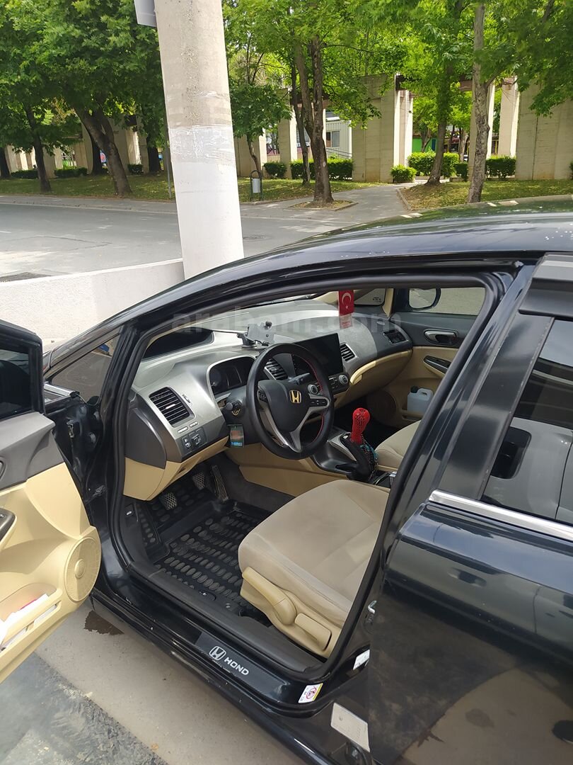 Sahibinden Honda Civic 1.6i VTEC Premium 2007 Model 2
